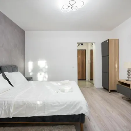 Lejlighed Modern With Balcony Near Metro Access